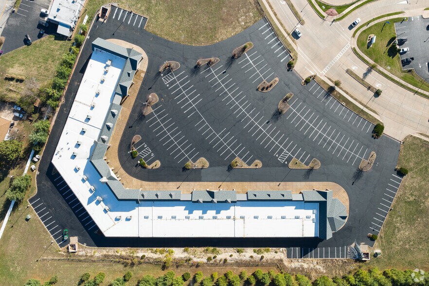 More Photos Of 405-419 Meramec Blvd, Eureka Unknown For Lease