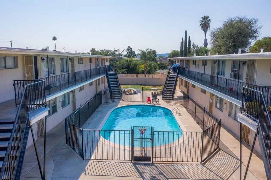 More Photos Of 532 N 1st St, El Cajon Apartments For Sale
