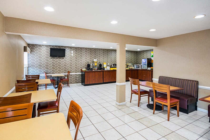 More Photos Of 1185 Airport Rd, Fairmont Hotel For Sale