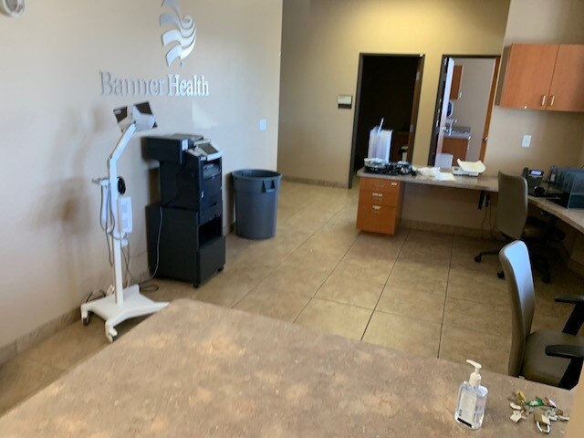 More Photos Of 407 N Lindsay Dr, Mesa Freestanding For Lease