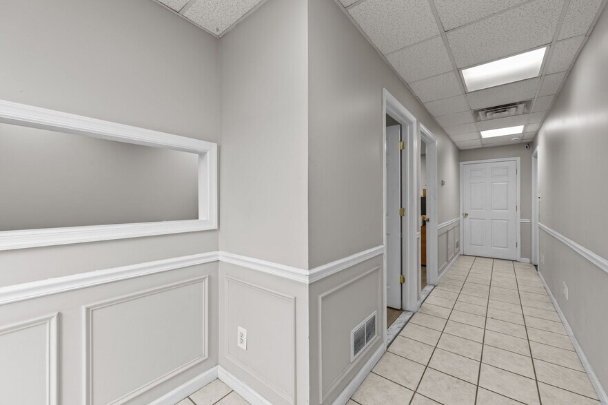 More Photos Of 7011 Beaver Dam Rd, Levittown Industrial For Sale