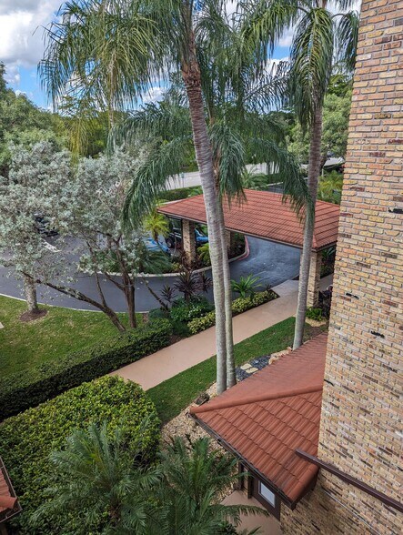 More Photos Of 300 NW 70th Ave, Plantation Medical For Lease
