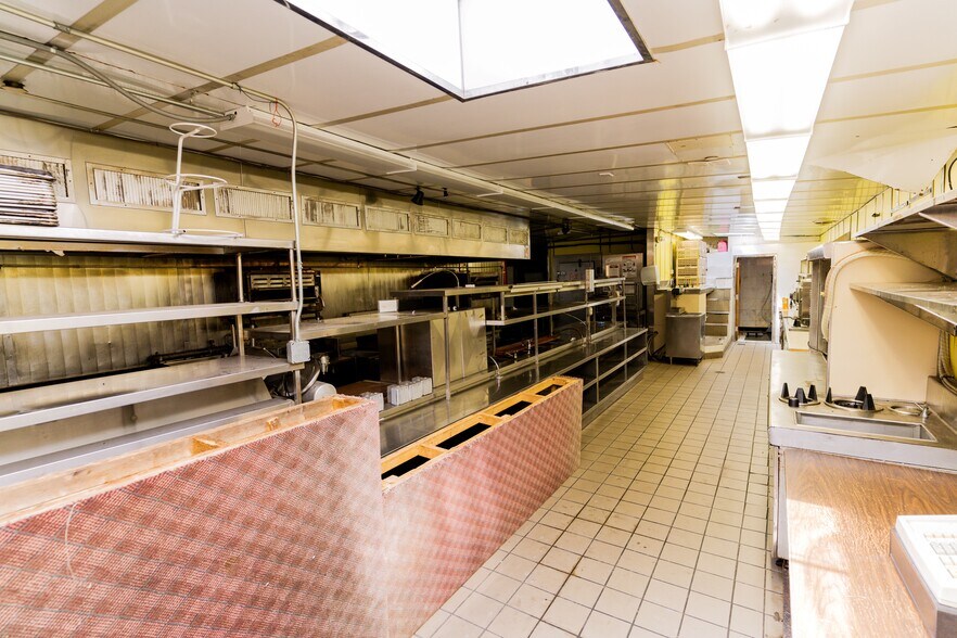 More Photos Of 79 Hempstead Tpke, West Hempstead Lodge Meeting Hall For Sale