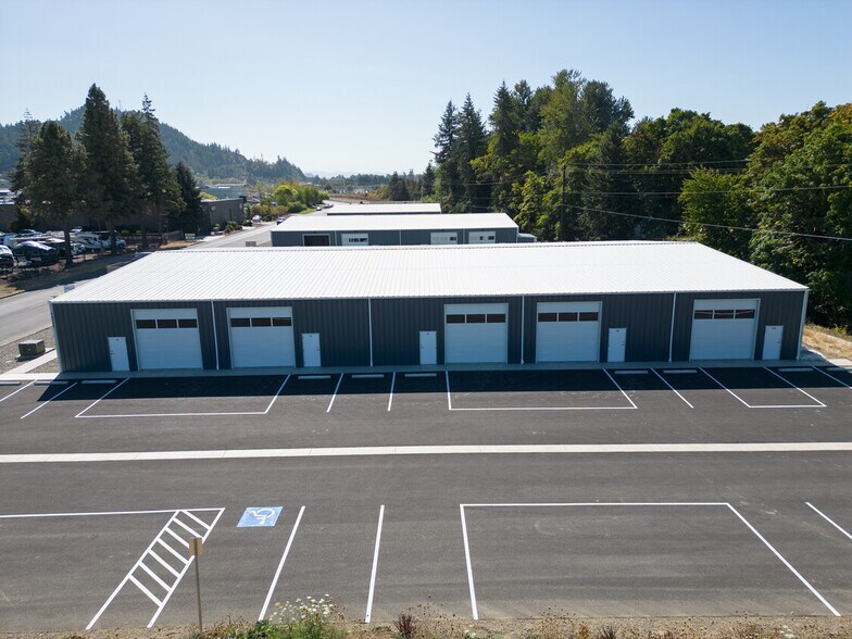 More Photos Of 90900 Roberts Rd, Coburg Unknown For Lease