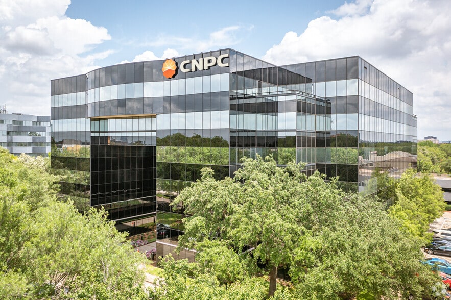 More Photos Of 2901 Wilcrest Dr, Houston Office For Lease