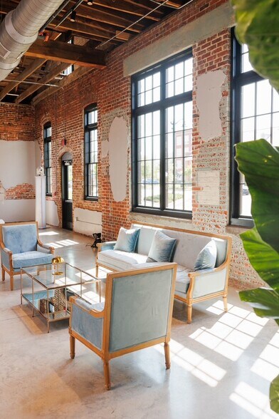 More Photos Of 2046 Talley St, Columbia Storefront Retail Office For Lease