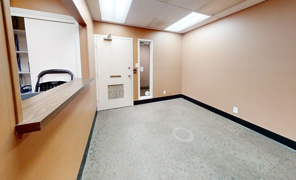 Primary Photo Of 10625 W North Ave, Milwaukee Medical For Lease