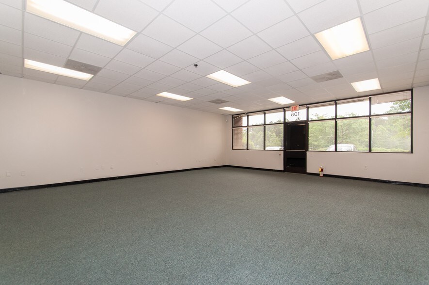 More Photos Of 101 Towerview Ct, Cary Flex For Sale