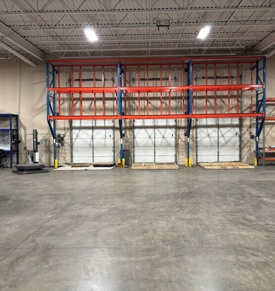 More Photos Of 15700 N 28th Ave, Plymouth Manufacturing For Sale