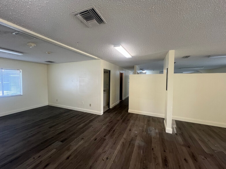 More Photos Of 4527 Carter St, Orlando Daycare Center For Lease