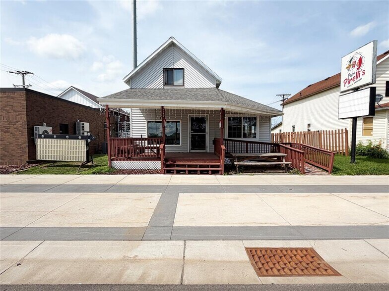 Primary Photo Of 613 E La Salle Ave, Barron Restaurant For Sale