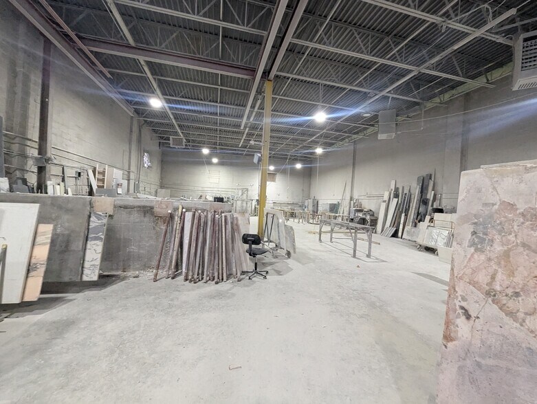 More Photos Of 111 Spencer St, Brooklyn Warehouse For Sale