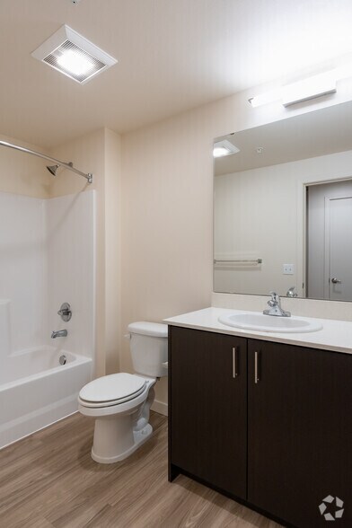 More Photos Of 102 N G St, Tacoma Apartments For Lease