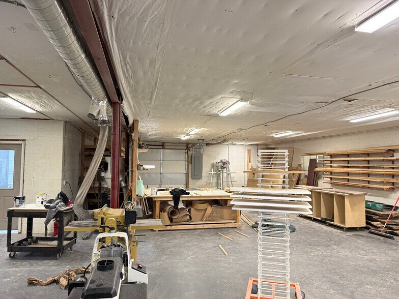 More Photos Of 415 Juanita St, Colorado Springs Warehouse For Lease