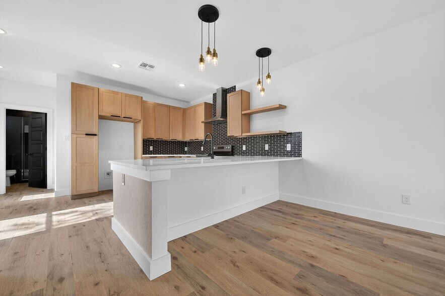 More Photos Of 125 Dashiell St, San Antonio Multifamily For Sale