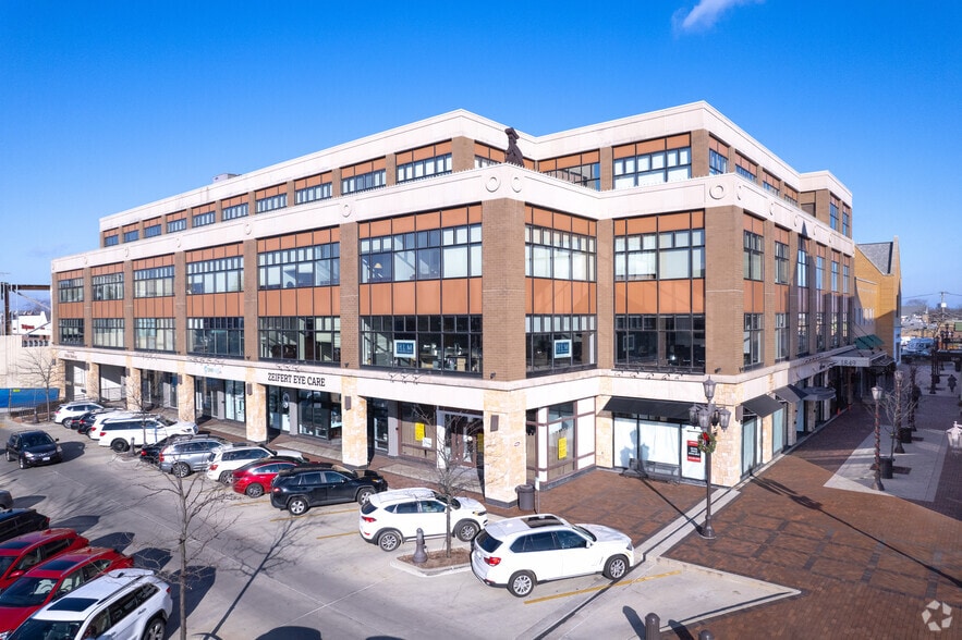 Primary Photo Of 1849 Green Bay Rd, Highland Park Unknown For Lease