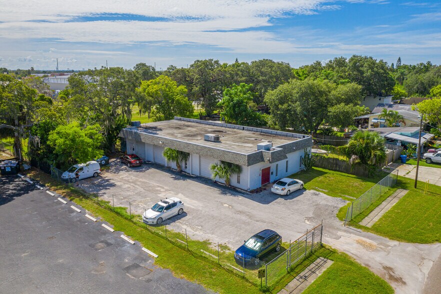 Primary Photo Of 689 4th St NW, Largo Manufacturing For Sale