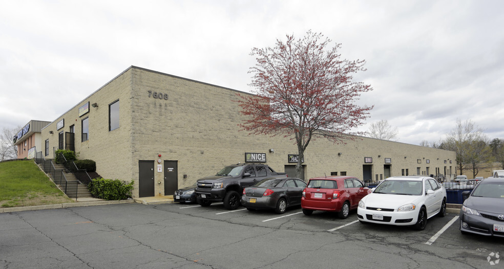 Primary Photo Of 7608 Fullerton Rd, Springfield Warehouse For Lease