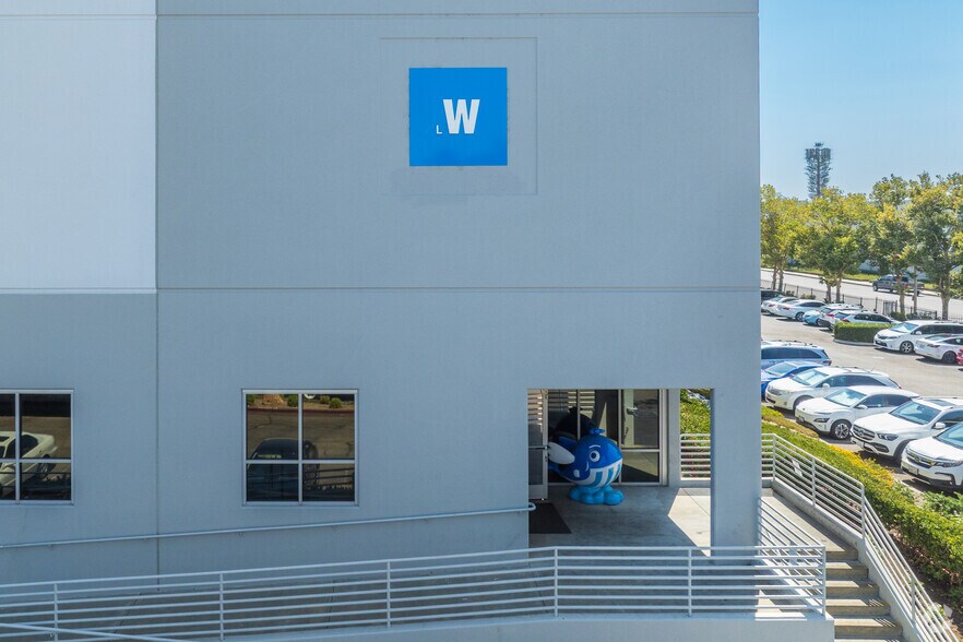 More Photos Of 14650 Meyer Canyon Rd, Fontana Warehouse For Lease