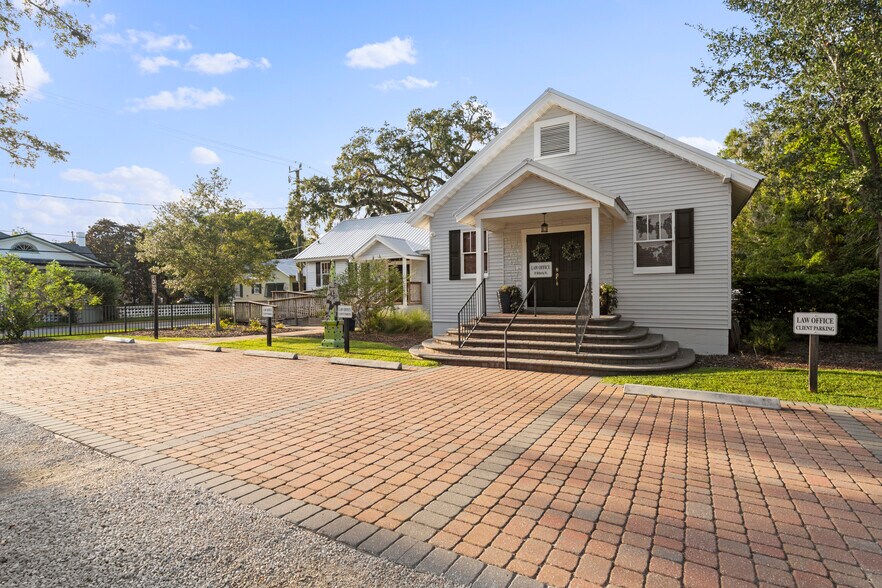 More Photos Of 19 Riberia St, Saint Augustine Office For Sale