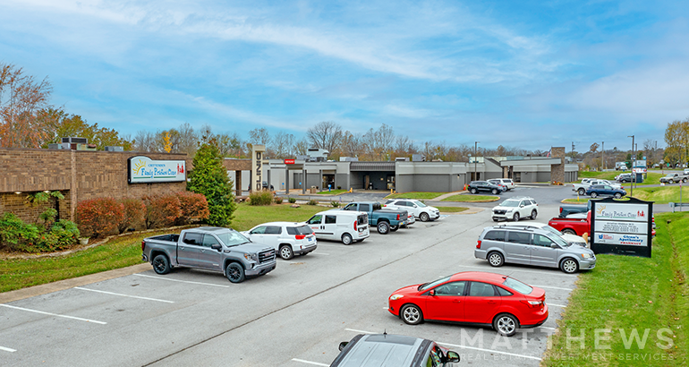 Primary Photo Of 520 W Gum St, Marion Hospital For Sale