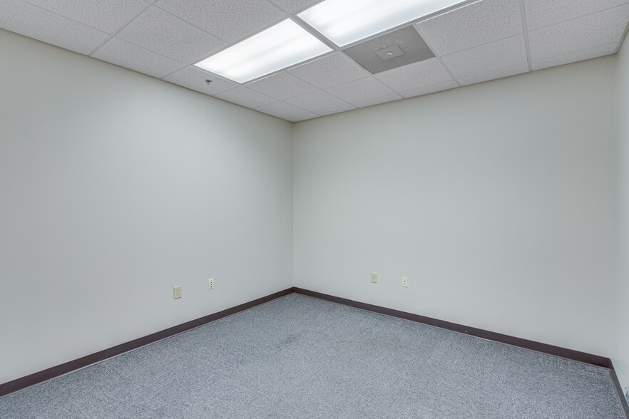 More Photos Of 2600 Buford Hwy, Buford Distribution For Lease