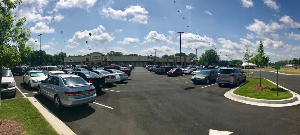 More Photos Of 520 GA Highway 247 S, Bonaire General Retail For Lease