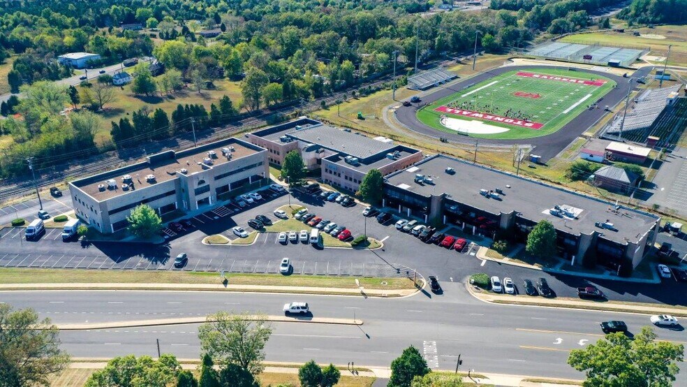 More Photos Of 8830-8854 Rixlew Ln, Manassas Flex For Lease