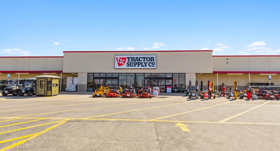 Primary Photo Of 1208 W Highway 28, Owensville Freestanding For Sale