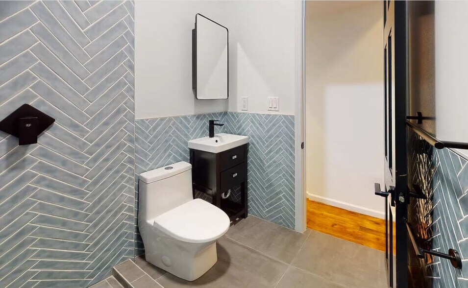 More Photos Of 248 Driggs Ave, Brooklyn Apartments For Sale