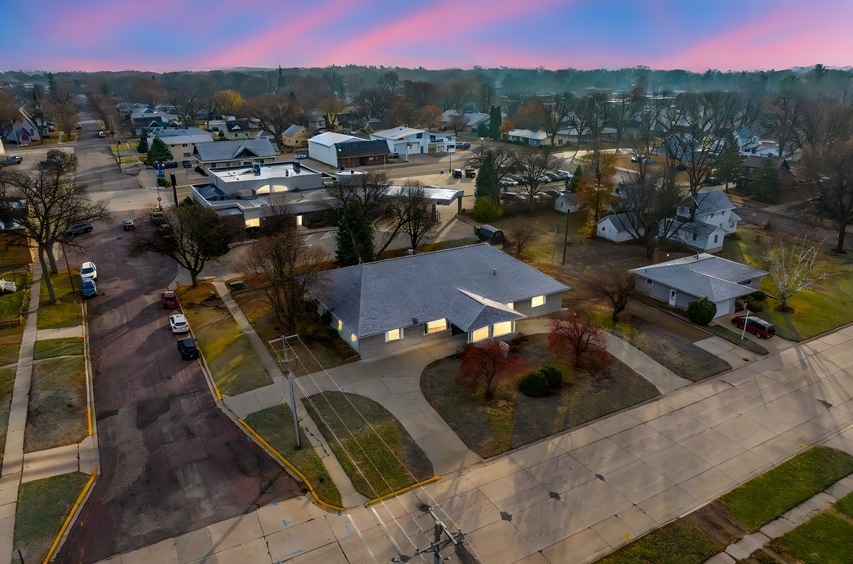 More Photos Of 311 S Nicollet St, Blue Earth Healthcare For Sale