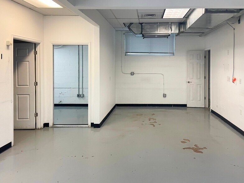 More Photos Of 877-881 Federal Blvd, Denver Medical For Lease