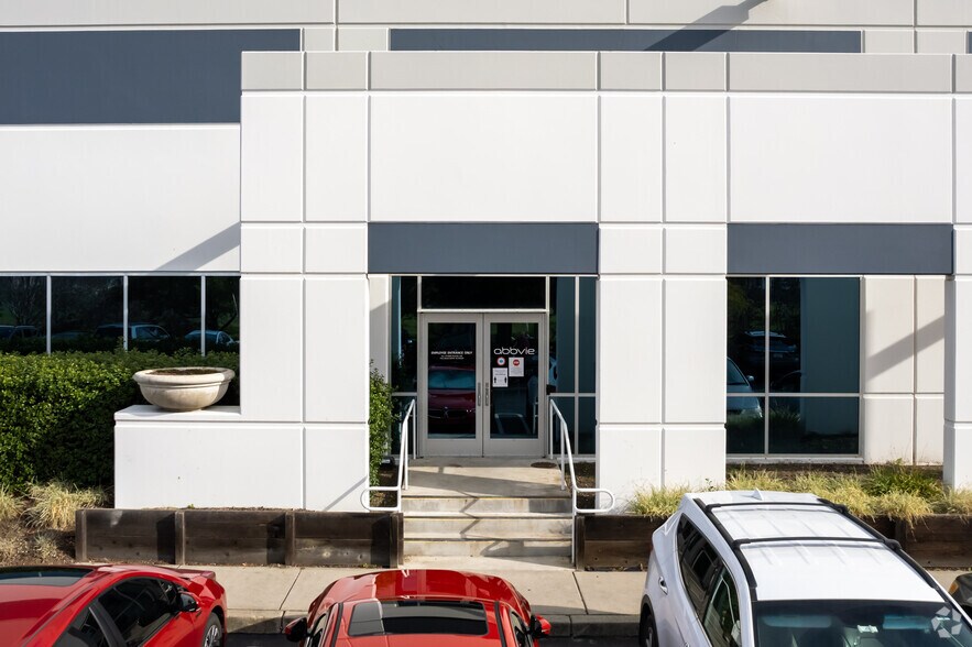 More Photos Of 5990-5996 Gleason Dr, Dublin Research And Development For Lease