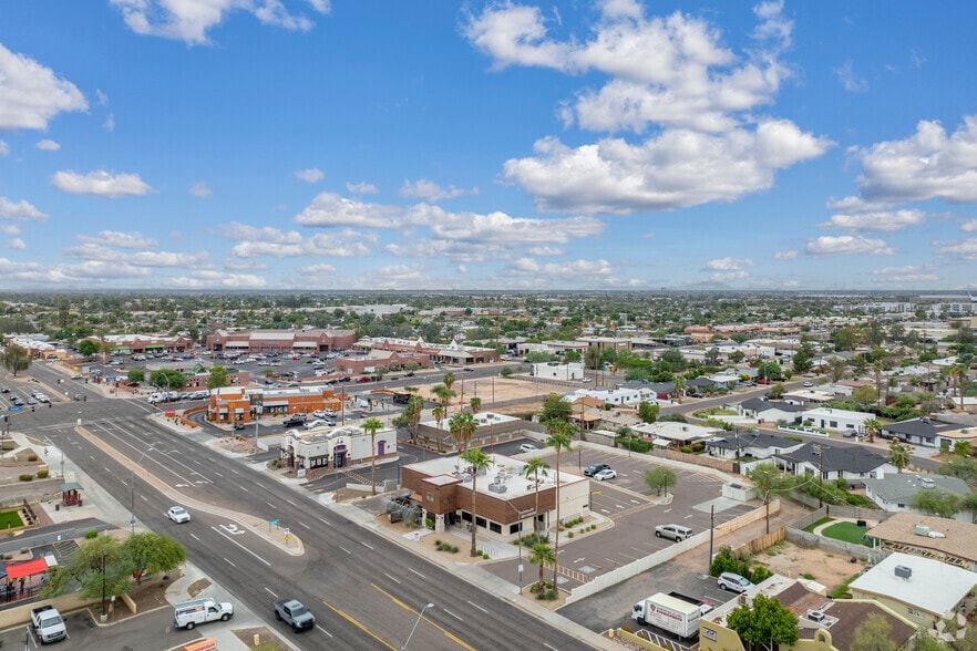 More Photos Of 7111 E Thomas Rd, Scottsdale Restaurant For Lease