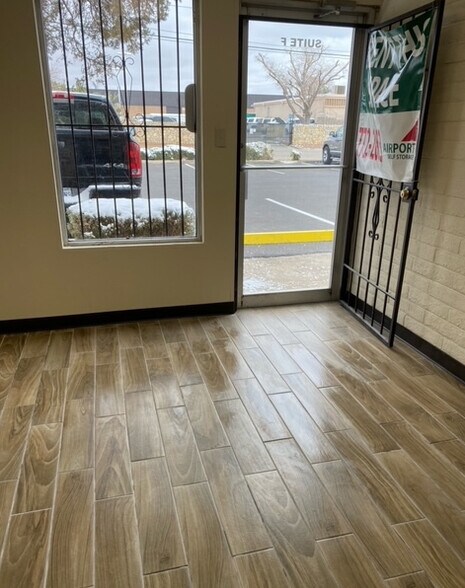 More Photos Of 7618 Boeing Dr, El Paso Office For Lease