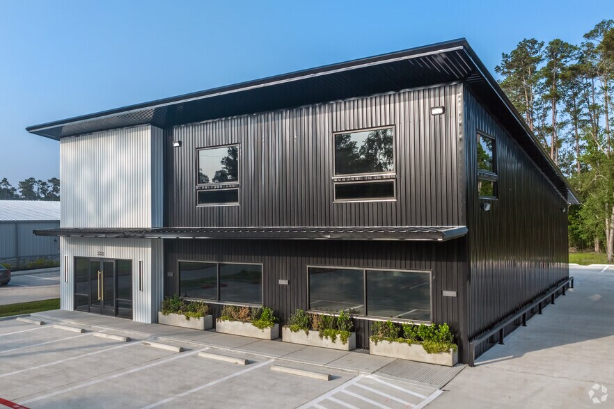 Primary Photo Of 32611 Tamina Rd, Magnolia Showroom For Lease