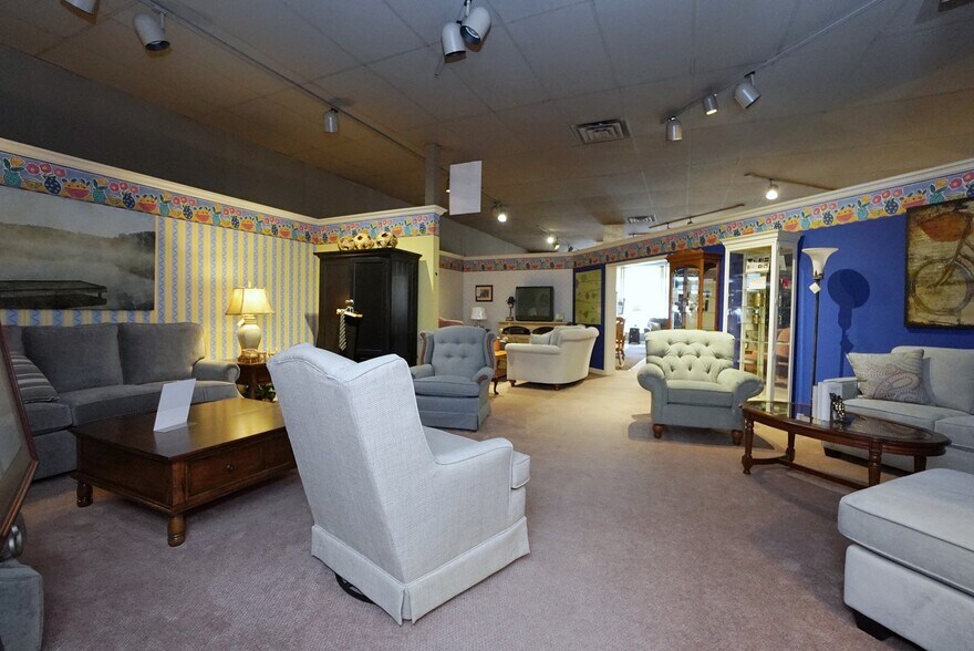 More Photos Of 1229 Castleton Ave, Staten Island Storefront For Lease