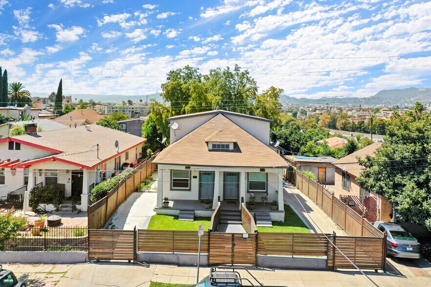 More Photos Of 343 N Occidental Blvd, Los Angeles Apartments For Sale