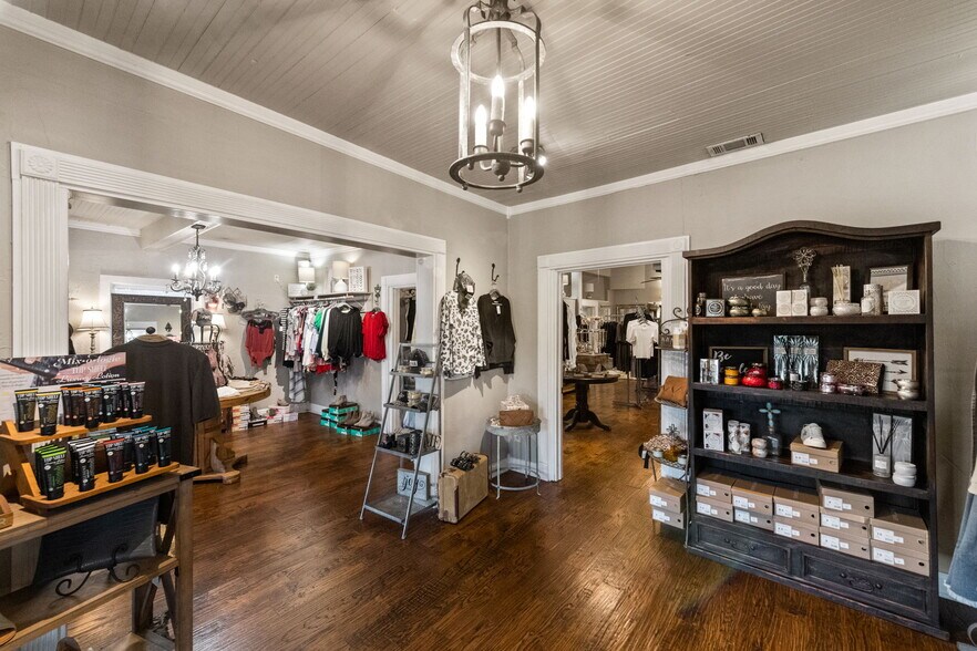 More Photos Of 139 Olive St, Keller Storefront Retail Office For Sale