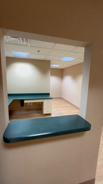 Primary Photo Of 534-548 Avenue E, Bayonne Office For Sale