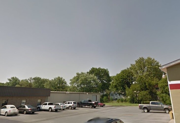 More Photos Of 604 Otis Dr, Dover Light Distribution For Lease