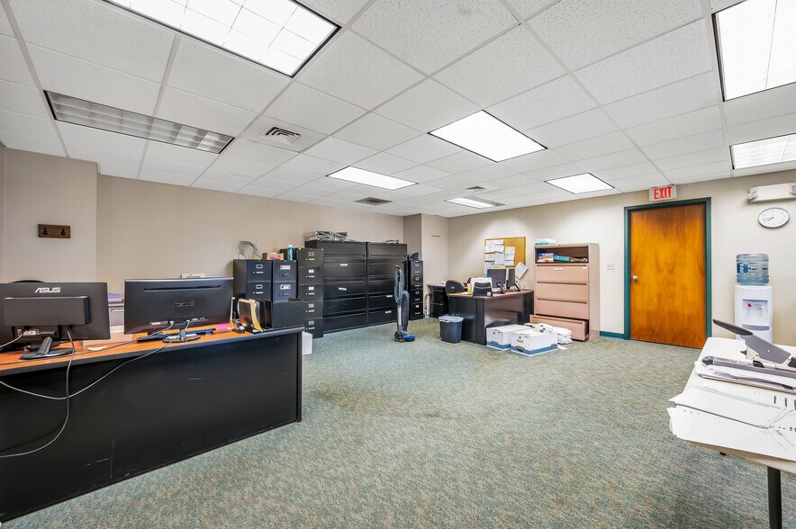 More Photos Of 373 High St, Wilkes Barre Manufacturing For Lease