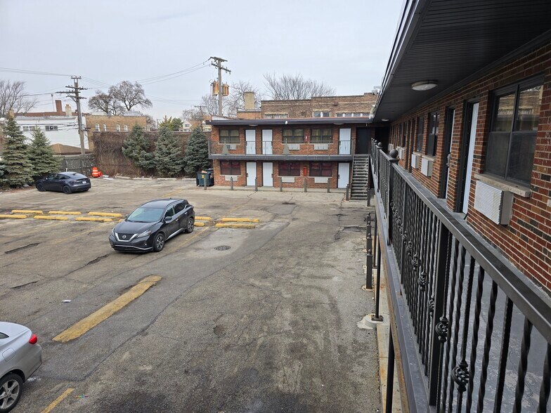 More Photos Of 9118 S Cottage Grove Ave, Chicago Hotel For Sale