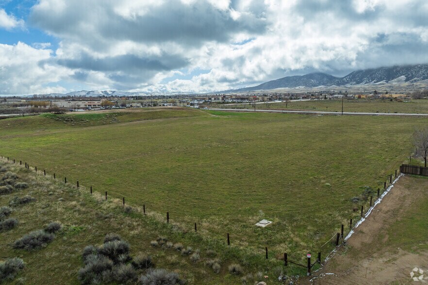 More Photos Of 21501 Tucker Rd, Tehachapi Land For Sale