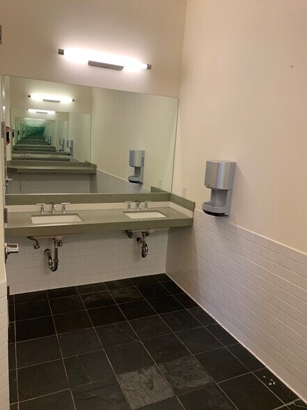 More Photos Of 16315 Monterey Hwy, Morgan Hill Freestanding For Lease