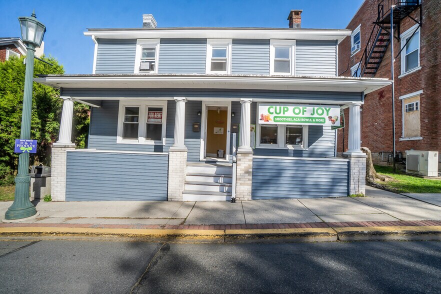More Photos Of 474 W Main St, Kutztown Storefront Retail Residential For Sale