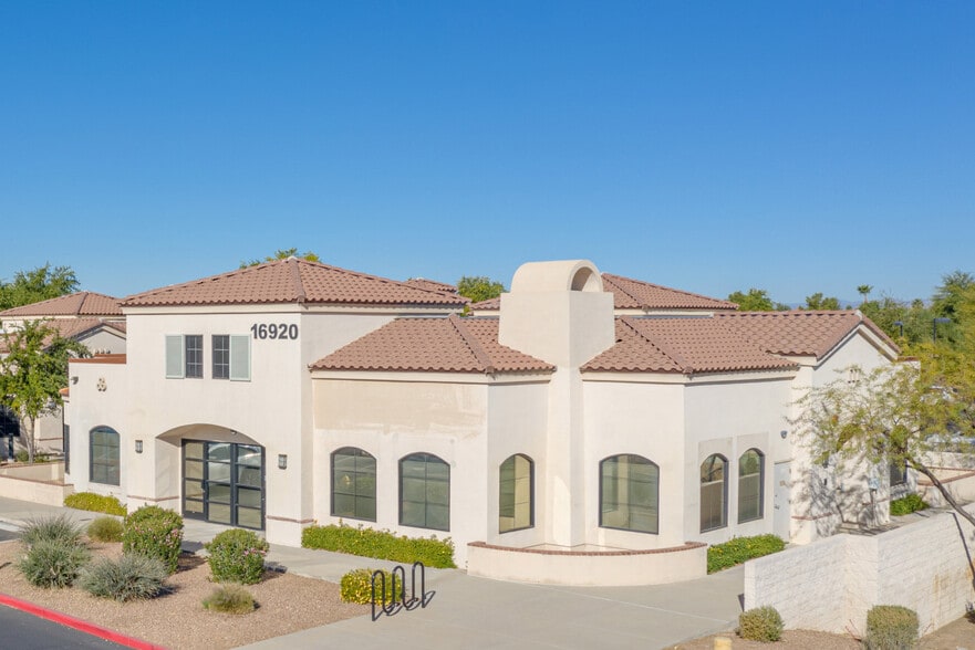 More Photos Of 16944 W Bell Rd, Surprise Medical For Lease