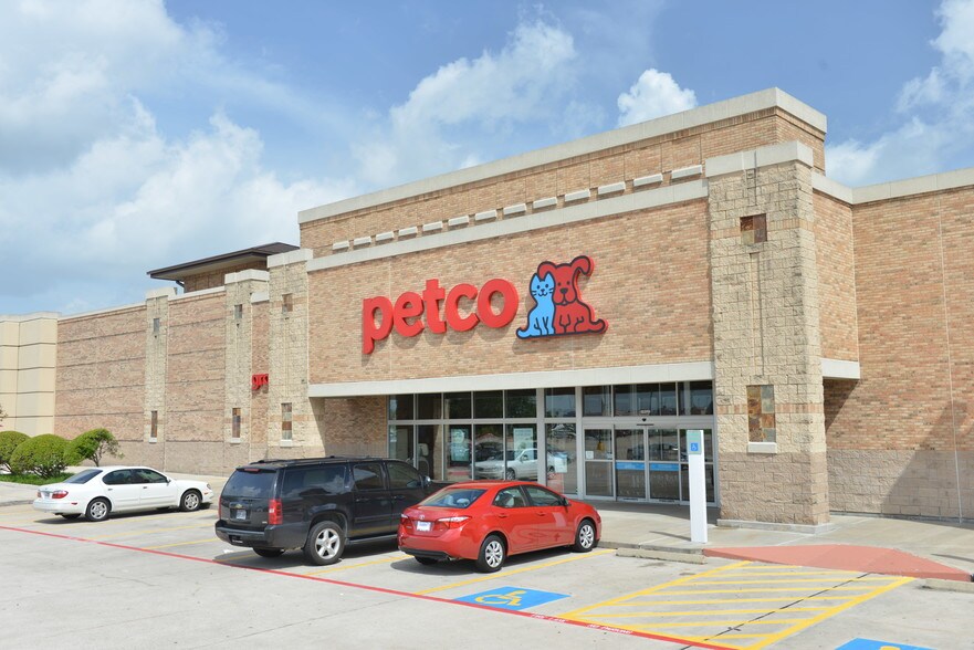 More Photos Of 12330 FM 1960 Rd W, Houston Unknown For Lease