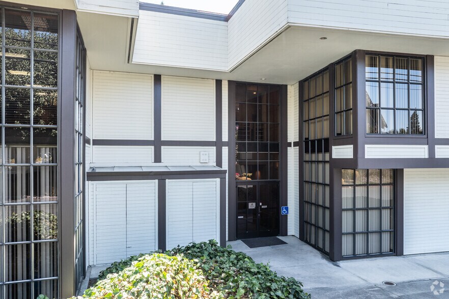 More Photos Of 877 Ygnacio Valley Rd, Walnut Creek Office For Lease