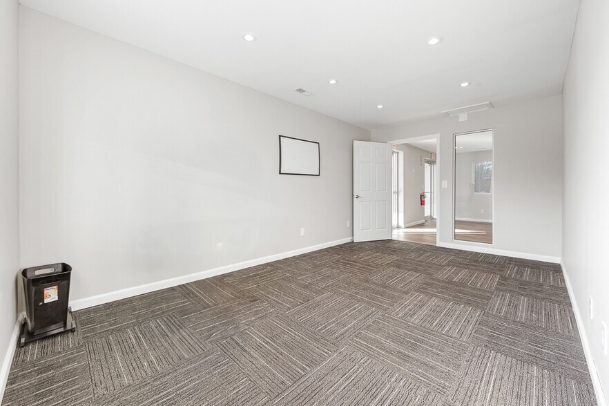 More Photos Of 544 Pearl Rd, Brunswick Freestanding For Sale